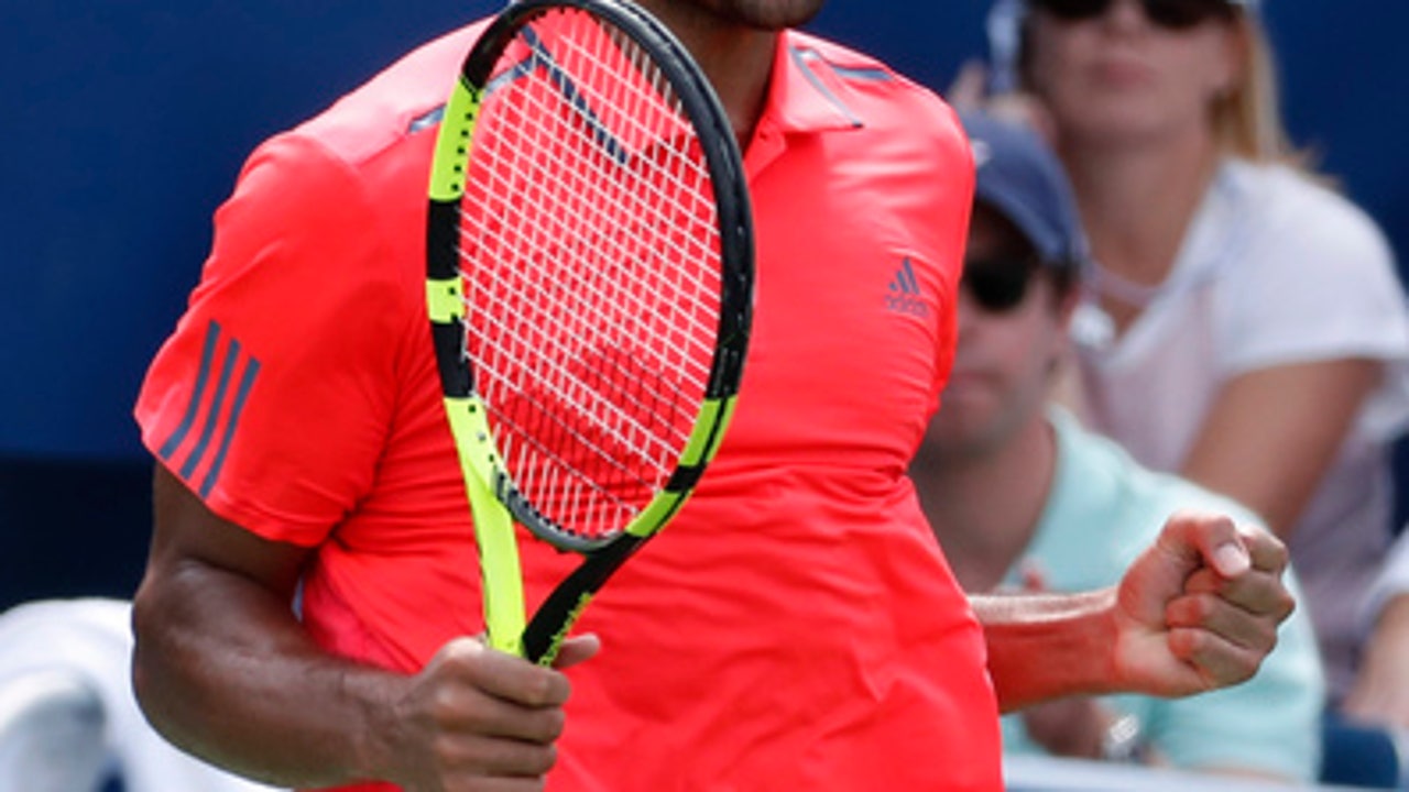 The Latest: Sock tops '14 champ Cilic to reach Open's 4th Rd